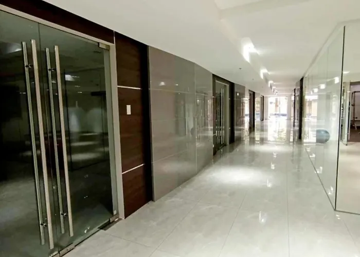 Capsule hotel Sunshine 100 Plaza *