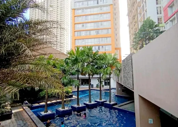Sunshine 100 Plaza *